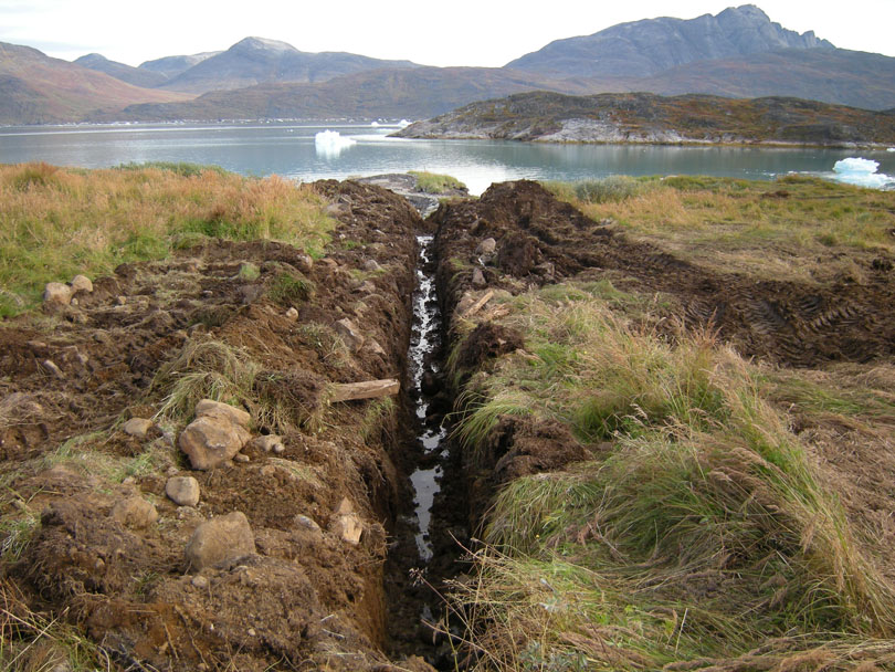 Ipiutaq guest farm, building of a drain