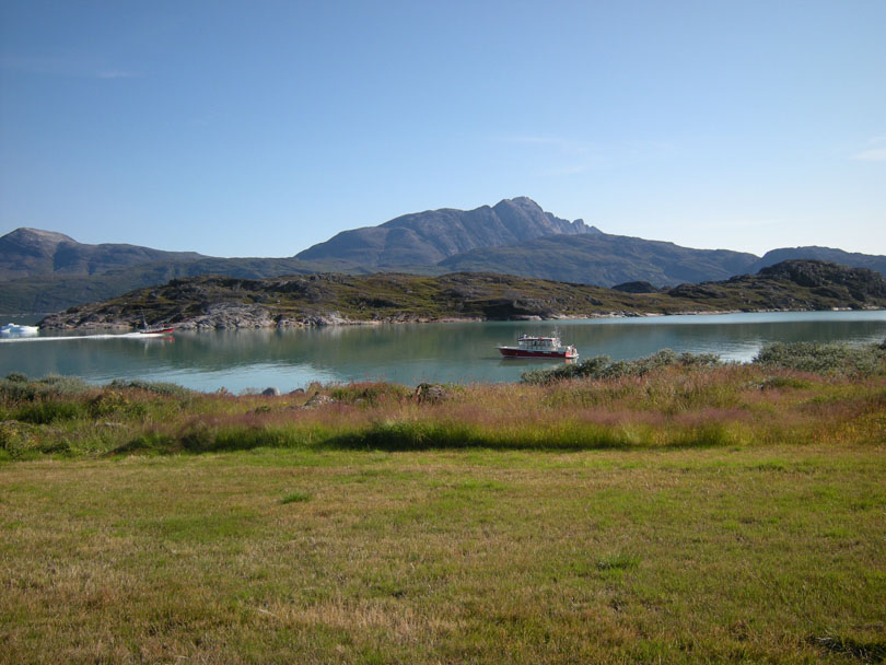 Ipiutaq guest farm, Tunulliarfik fjord, waterway route of South Greenland