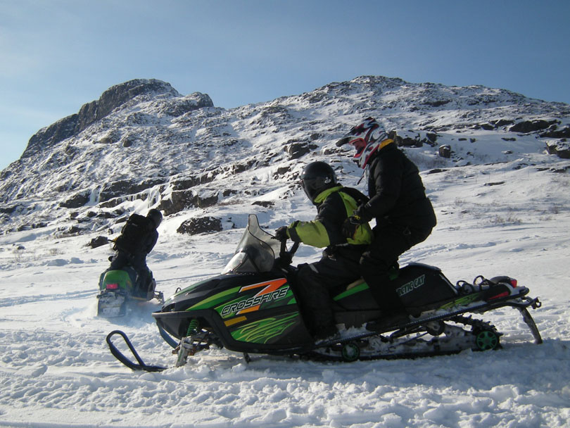 Ipiutaq guest farm, snowmobile