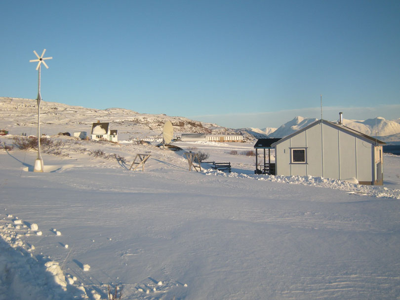 Ipiutaq guest farm, windmill